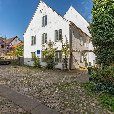 Fewo1846 - Hugo Eckener - Komfortable Maisonette-wohnung Mit 2 Schlafzimmern Im Stadtzentrum *