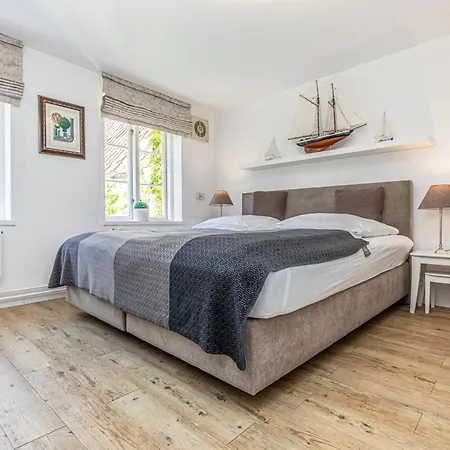 Fewo1846 - Hugo Eckener - Komfortable Maisonette-wohnung Mit 2 Schlafzimmern Im Stadtzentrum Lägenhet