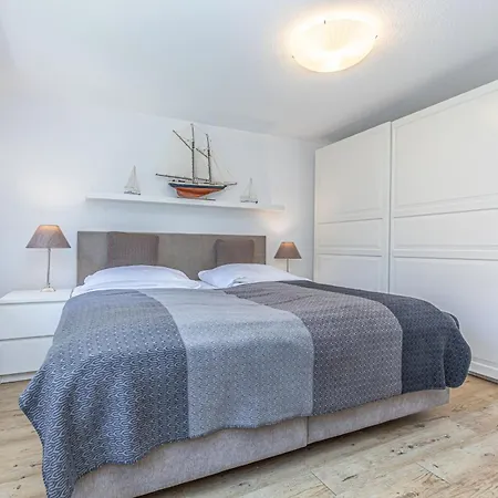 Fewo1846 - Hugo Eckener - Komfortable Maisonette-wohnung Mit 2 Schlafzimmern Im Stadtzentrum