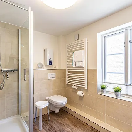 Fewo1846 - Hugo Eckener - Komfortable Maisonette-wohnung Mit 2 Schlafzimmern Im Stadtzentrum Lägenhet *