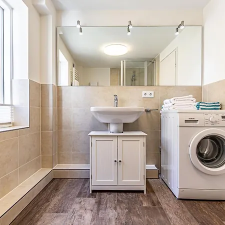 Lägenhet Fewo1846 - Hugo Eckener - Komfortable Maisonette-wohnung Mit 2 Schlafzimmern Im Stadtzentrum Flensburg