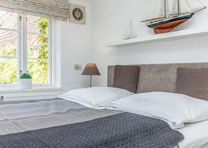 Fewo1846 - Hugo Eckener - Komfortable Maisonette-wohnung Mit 2 Schlafzimmern Im Stadtzentrum Apartment Flensburg