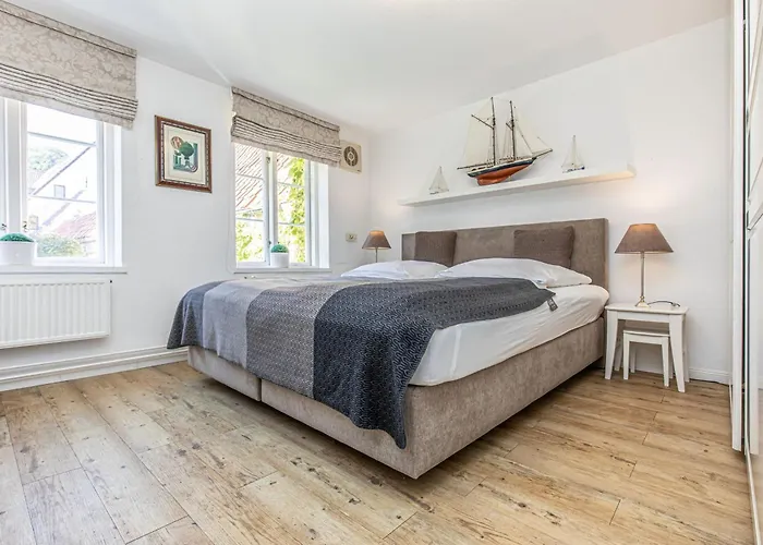 Fewo1846 - Hugo Eckener - Komfortable Maisonette-wohnung Mit 2 Schlafzimmern Im Stadtzentrum Apartment